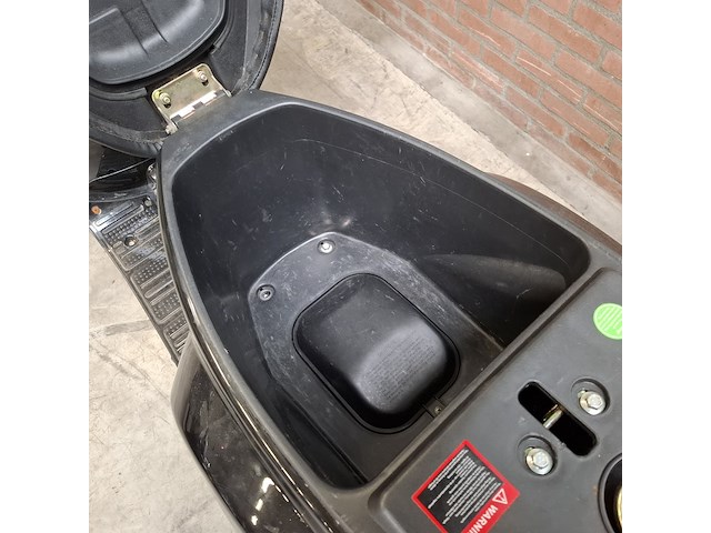 Bromscooter, la souris, sourini, 2023 - afbeelding 29 van  36