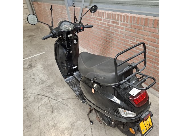 Bromscooter, la souris, sourini, 2023 - afbeelding 30 van  36