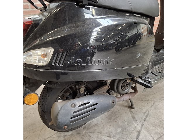 Bromscooter, la souris, sourini, 2023 - afbeelding 32 van  36