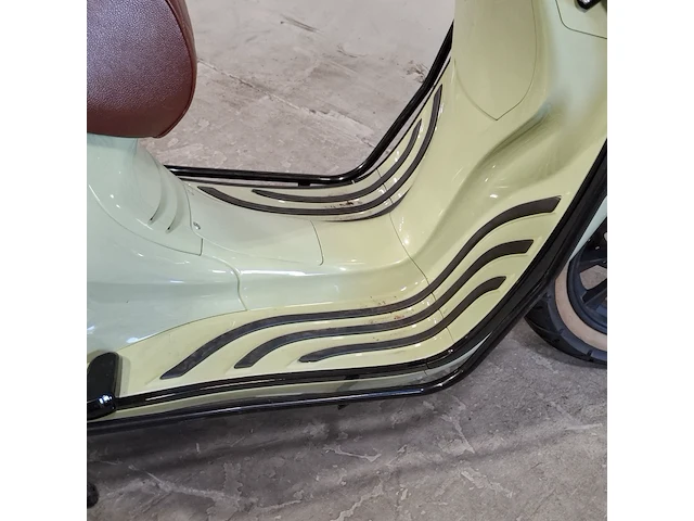 Bromscooter, la souris, valexim, 2025 - afbeelding 15 van  31