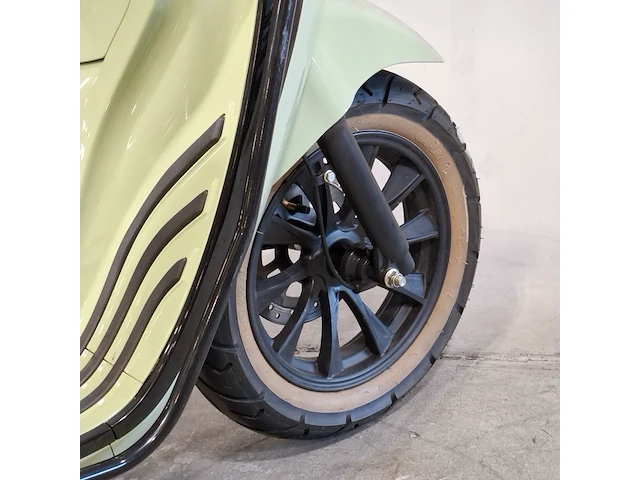 Bromscooter, la souris, valexim, 2025 - afbeelding 16 van  31