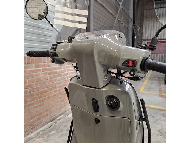 Bromscooter, la souris, valexim - afbeelding 32 van  32