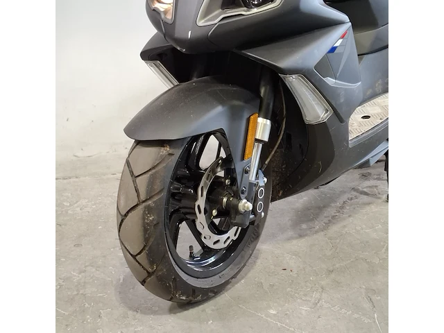 Bromscooter peugeot, speedfight 4, bouwjaar 2024 - afbeelding 25 van  30