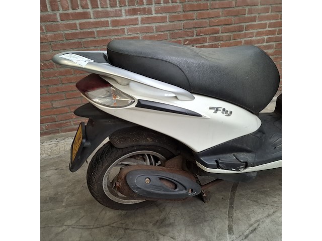 Bromscooter, piaggio, fly 4t, 2018 - afbeelding 32 van  37