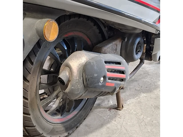 Bromscooter, piaggio, vespa sprint, 2019 - afbeelding 10 van  43