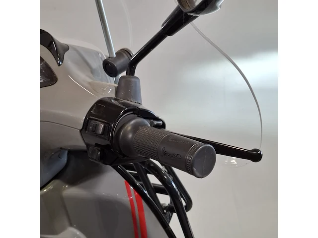 Bromscooter, piaggio, vespa sprint, 2019 - afbeelding 21 van  43