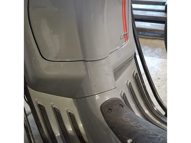 Bromscooter, piaggio, vespa sprint, 2019 - afbeelding 24 van  43