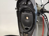Bromscooter, piaggio, vespa sprint, 2019 - afbeelding 35 van  43
