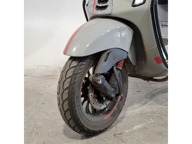 Bromscooter, piaggio, vespa sprint, 2019 - afbeelding 34 van  43