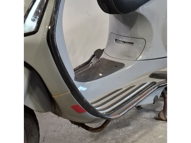 Bromscooter, piaggio, vespa sprint, 2019 - afbeelding 39 van  43
