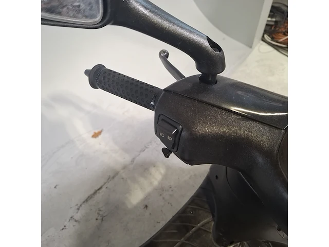 Bromscooter, piaggio, zip, 2006 - afbeelding 15 van  16