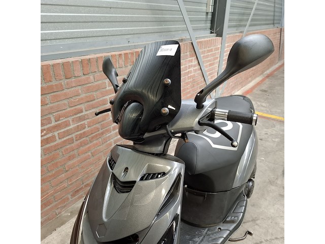 Bromscooter, piaggio, zip, 2016 - afbeelding 18 van  35