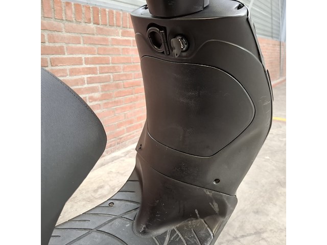 Bromscooter, piaggio, zip, 2016 - afbeelding 34 van  35