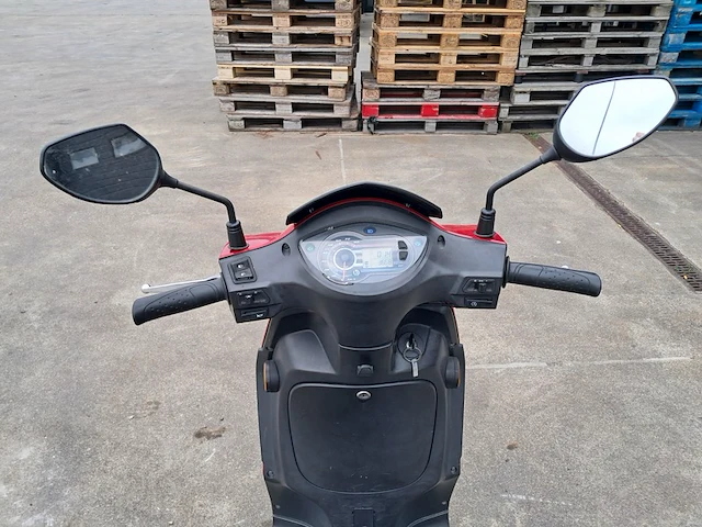 Bromscooter sym, az05w, bouwjaar 2014 - afbeelding 4 van  24