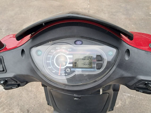 Bromscooter sym, az05w, bouwjaar 2014 - afbeelding 7 van  24