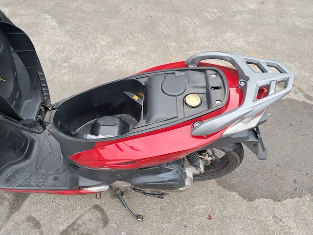 Bromscooter sym, az05w, bouwjaar 2014 - afbeelding 13 van  24