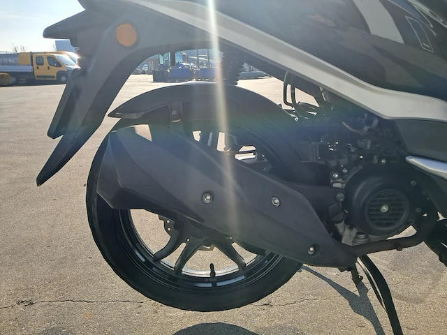 Bromscooter sym, symphony st xb05w, bouwjaar 2017 - afbeelding 16 van  25