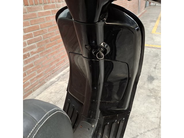 Bromscooter, vespa, lx, 2006 - afbeelding 37 van  37