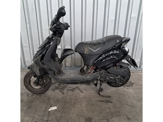 Bromscooter, vespa piaggio, 2017 - afbeelding 5 van  29