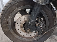 Bromscooter, vespa piaggio, 2017 - afbeelding 11 van  29