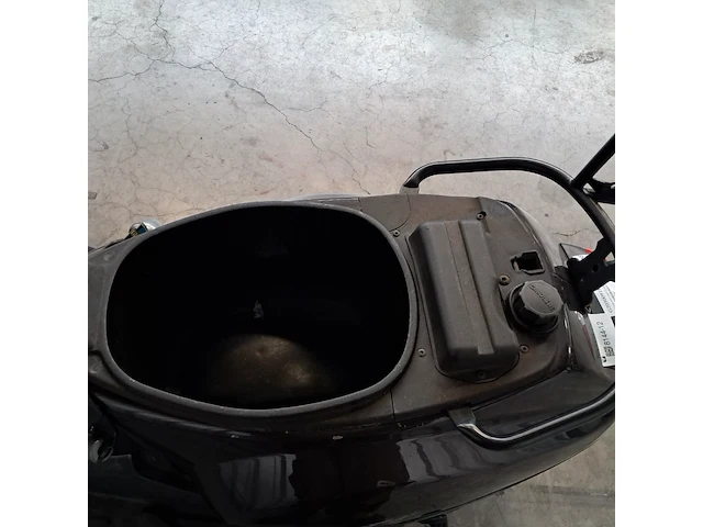 Bromscooter, vespa piaggio, c38, 2012 - afbeelding 6 van  15