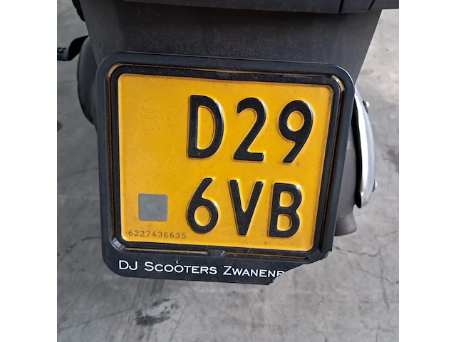 Bromscooter, vespa piaggio, c38, 2012 - afbeelding 10 van  15