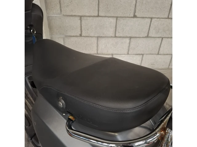 Bromscooter, vespa piaggio, c38, 2014 - afbeelding 20 van  32