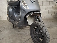 Bromscooter, vespa piaggio, c38, 2014 - afbeelding 32 van  32