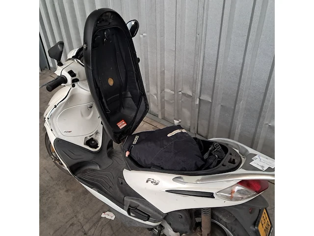Bromscooter, vespa piaggio, c52, 2013 - afbeelding 22 van  30