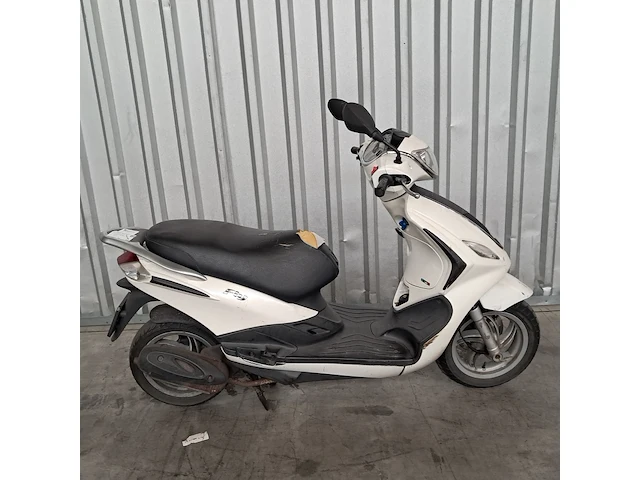 Bromscooter, vespa piaggio, c52, 2013 - afbeelding 23 van  30