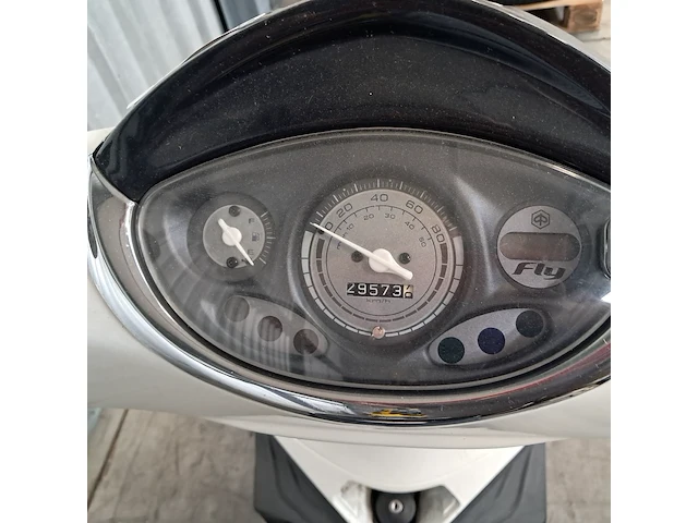 Bromscooter, vespa piaggio, c52, 2013 - afbeelding 28 van  30