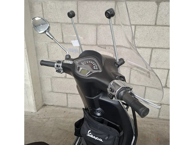 Bromscooter, vespa piaggio, sprint 4t, 2015 - afbeelding 26 van  56