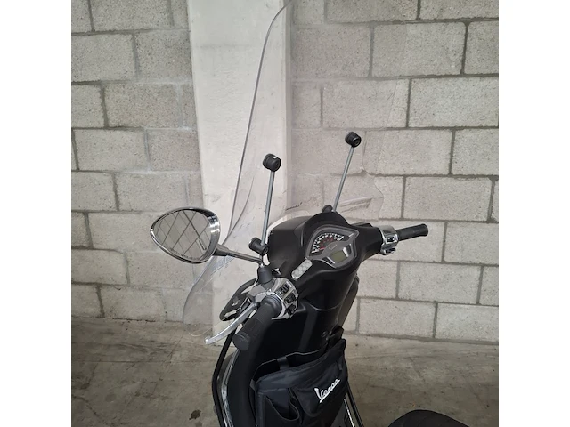 Bromscooter, vespa piaggio, sprint 4t, 2015 - afbeelding 44 van  56