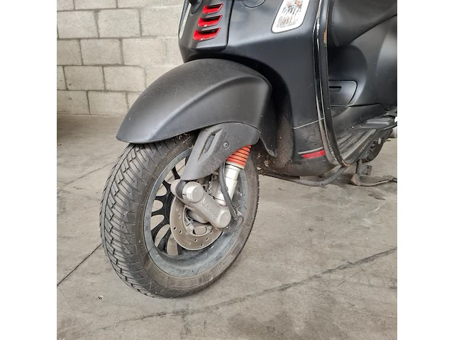 Bromscooter, vespa piaggio, sprint 4t, 2015 - afbeelding 34 van  56