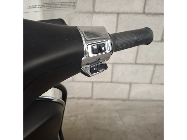 Bromscooter, vespa piaggio, sprint 4t, 2015 - afbeelding 47 van  56