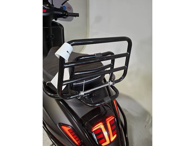 Bromscooter, vespa, sprint 50, 2023 - afbeelding 6 van  22
