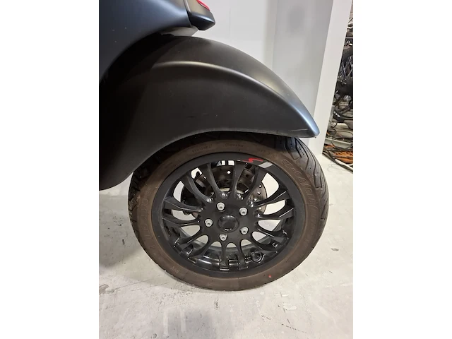 Bromscooter, vespa, sprint 50, 2023 - afbeelding 9 van  22