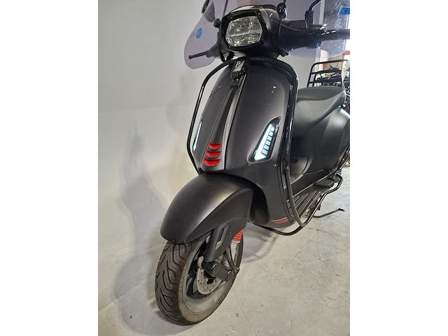 Bromscooter, vespa, sprint 50, 2023 - afbeelding 16 van  22