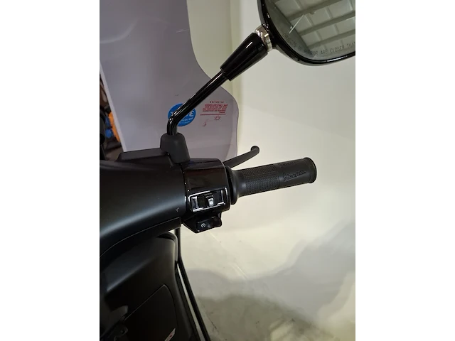 Bromscooter, vespa, sprint 50, 2023 - afbeelding 20 van  22