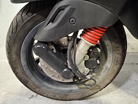 Bromscooter, vespa, sprint 50, 2023 - afbeelding 9 van  19
