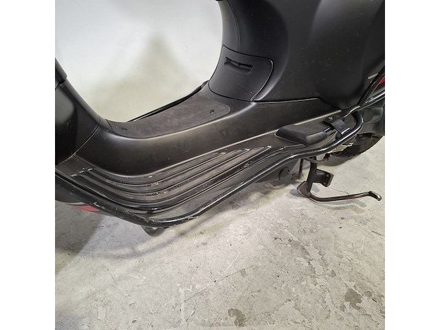 Bromscooter, vespa, sprint 50, 2023 - afbeelding 10 van  19