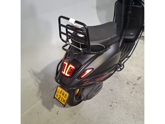 Bromscooter, vespa, sprint 50, 2023 - afbeelding 16 van  19