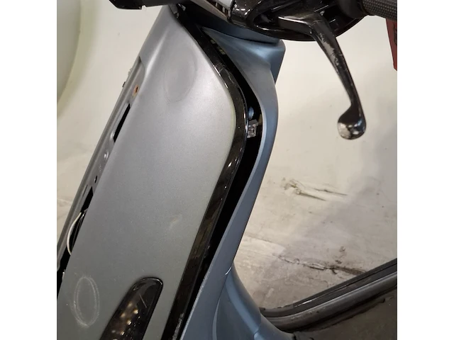 Bromscooter, vespa, sprint - afbeelding 4 van  35