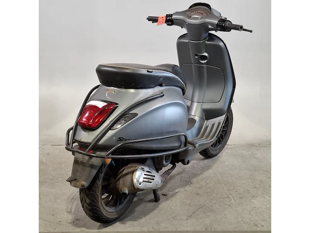 Bromscooter, vespa, sprint - afbeelding 8 van  35