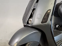 Bromscooter, vespa, sprint - afbeelding 23 van  35