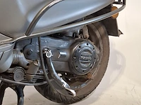 Bromscooter, vespa, sprint - afbeelding 34 van  35