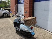 Bromscooter znen flash baffi met kenteken f-057-dl. datum eerste toelating 14-07-2011. kilometerstand 2.403. - afbeelding 11 van  11