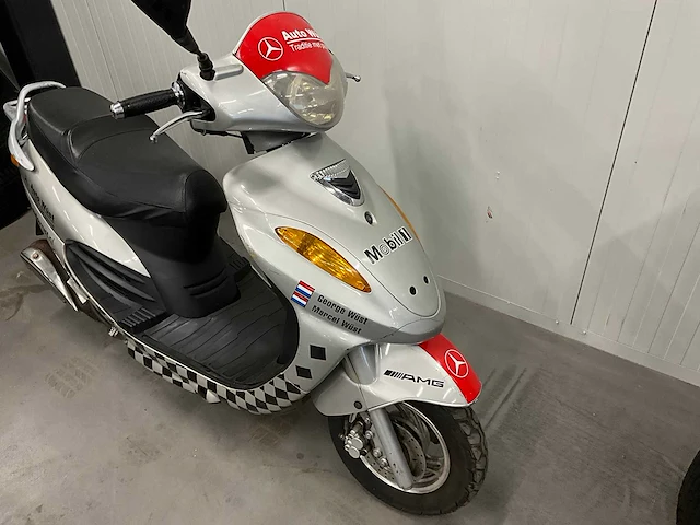 Bromscooter - afbeelding 9 van  9