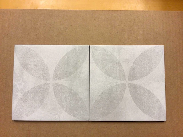 Bron stucco decor vloertegel 15x15 cm 38 m² - afbeelding 1 van  5