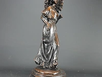 Bronzen beeld dame - afbeelding 2 van  5